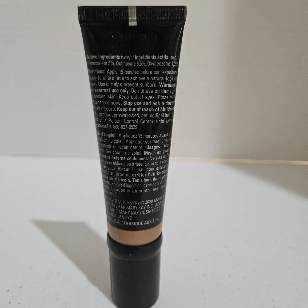 Mary Kay CC Cream - Broad Spectrum SPF 15 COLOR Deep - Picture 2 of 9
